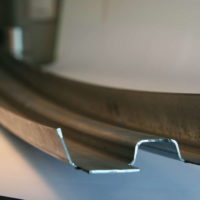 Profiling line for automotive parts
