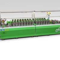 Ligne de profilage rail avec porte coulissante