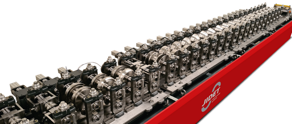 Dog clutch roll forming machine