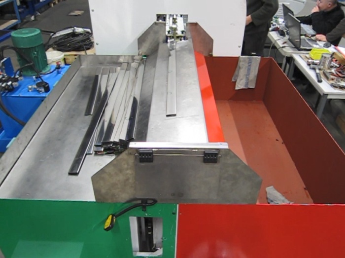 Manufacturer reception desk with profiled