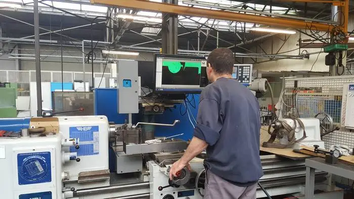 Manufacturer roll forming tooling