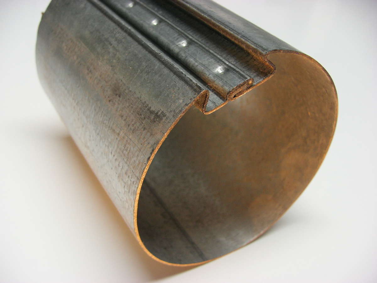 Metal tube for roller shutters