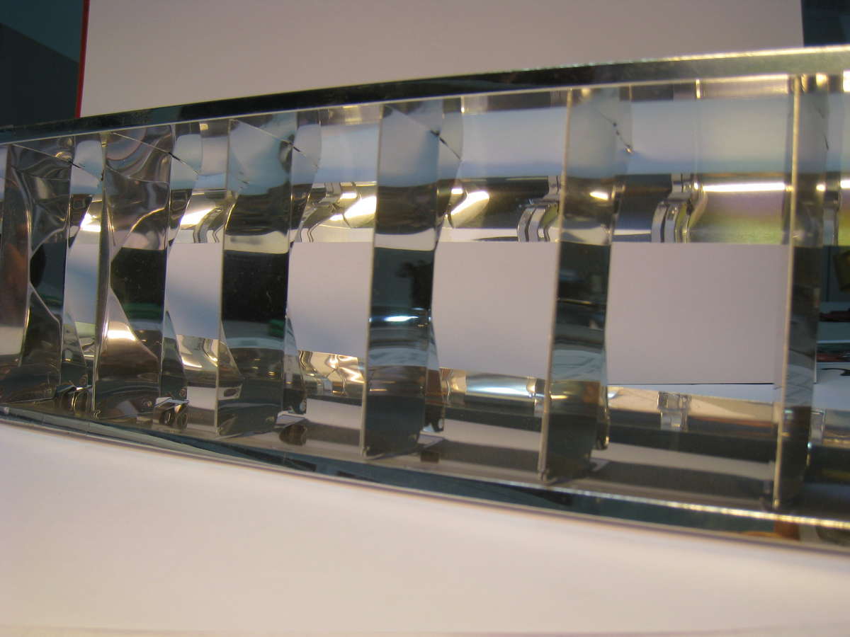 Profiling line for lighting fitting