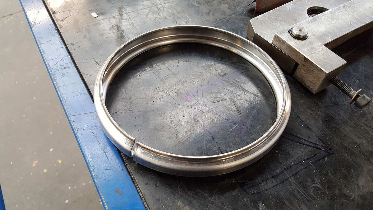 Roll forming lines exhaust clamps