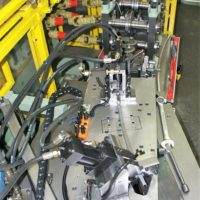 Unité de cintrage et coupe hydraulique en sortie de ligne