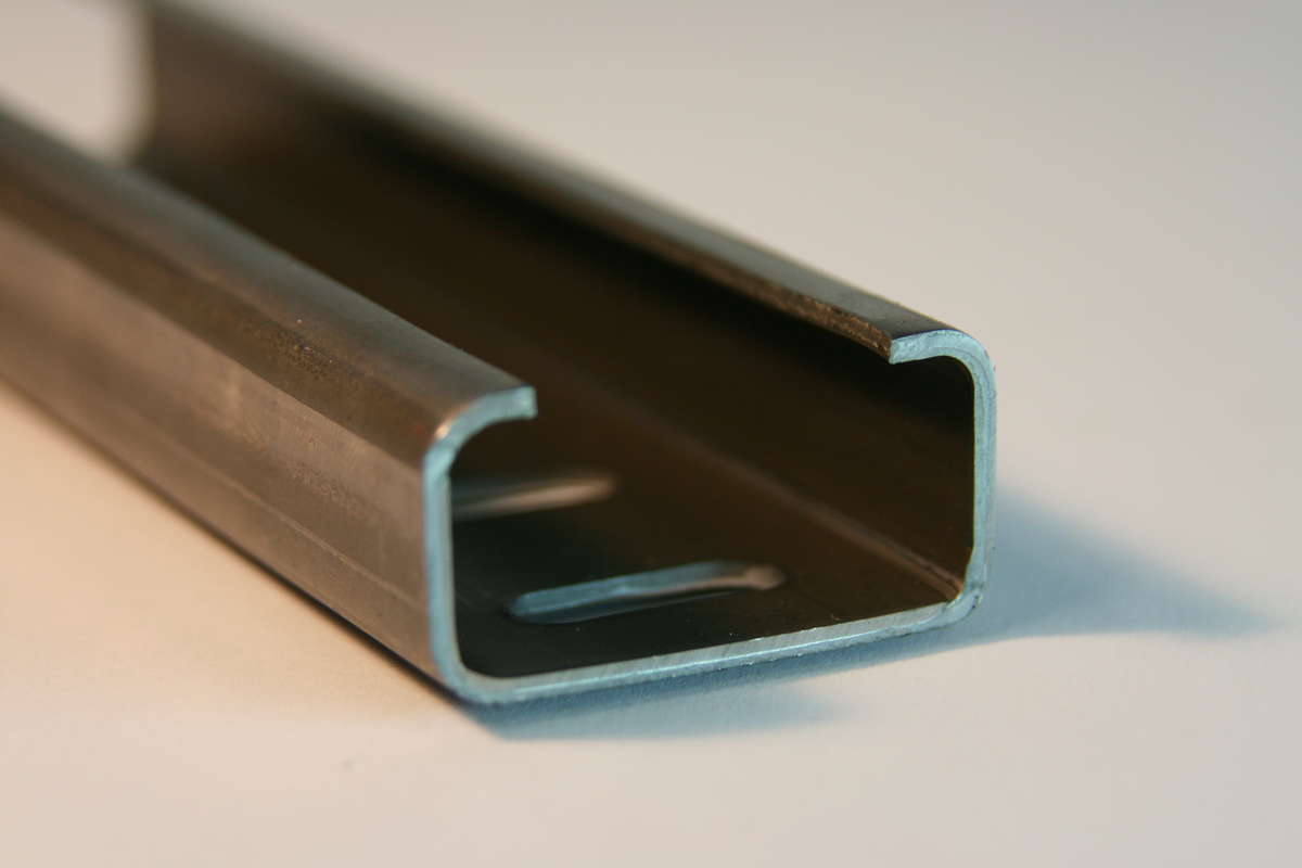 rail-chemin-de-cable-1