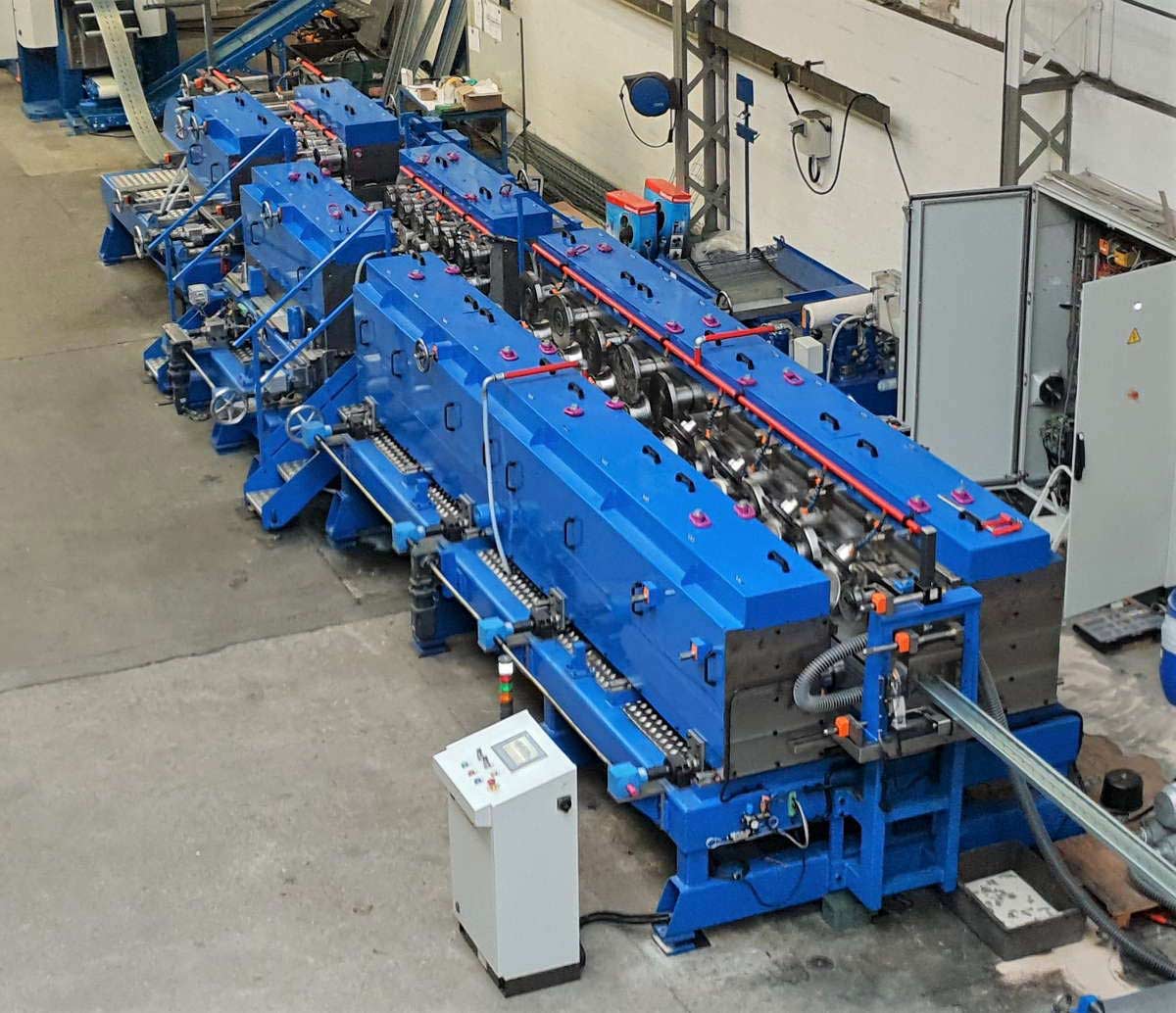 Société fabricante de ligne de profileuse