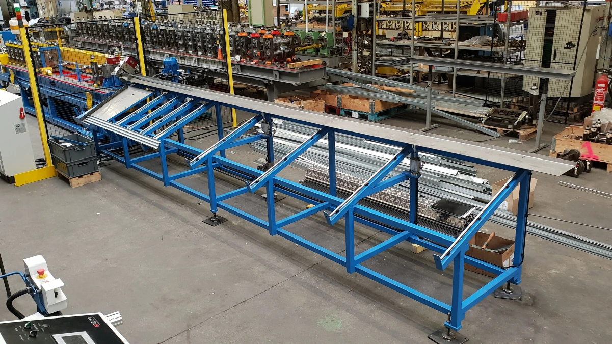 Support métallique conditionnement de profilé